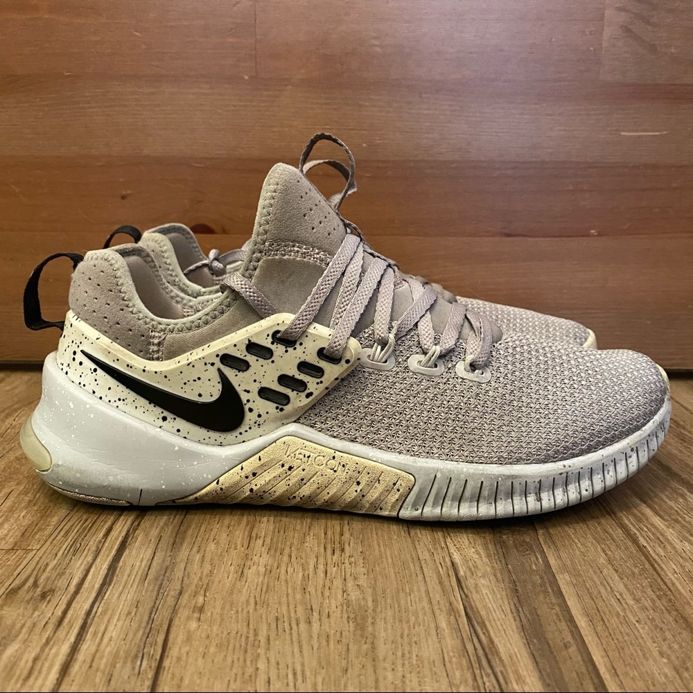 👽 NIKE METCON FREE 👽